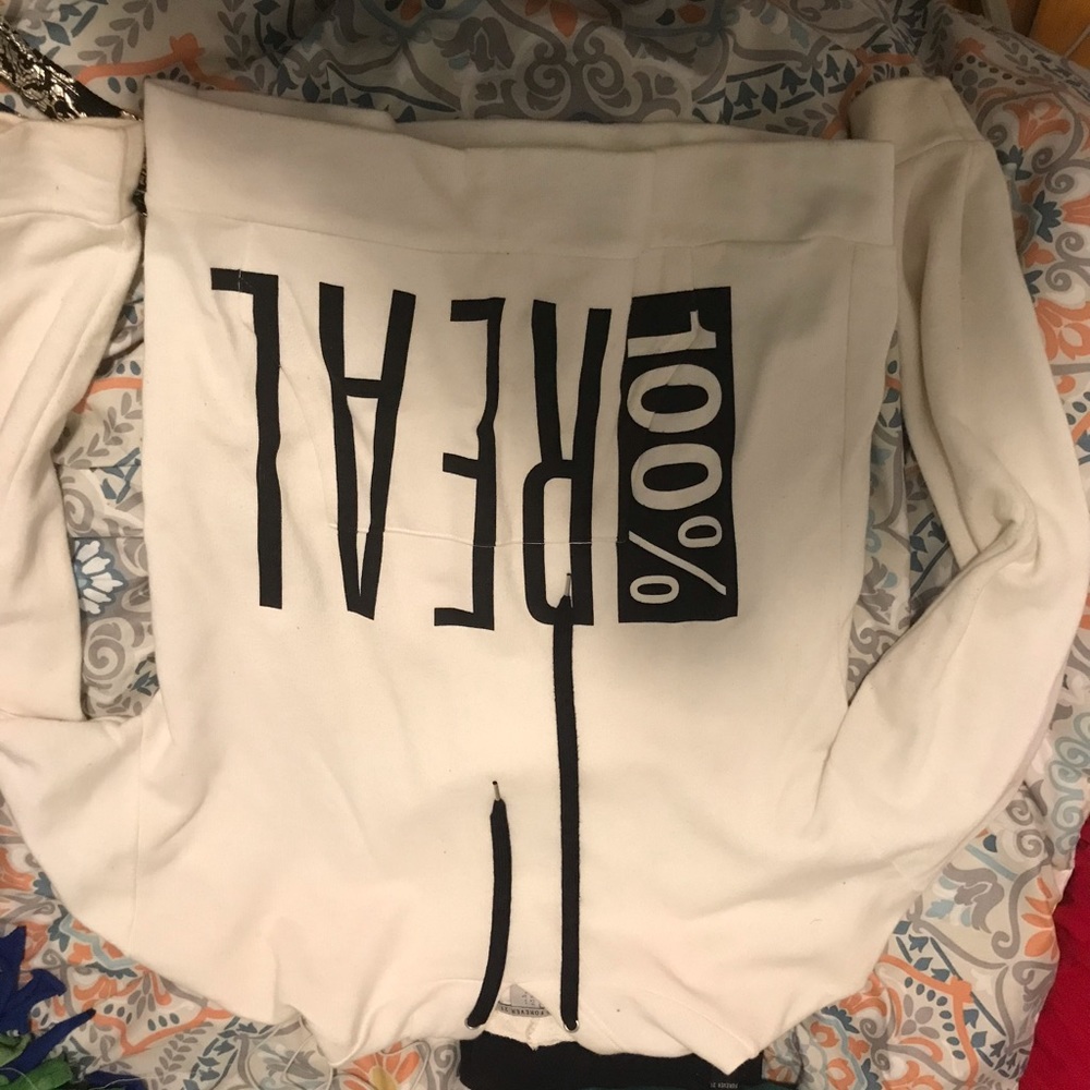 100% real Sweatshirt - forever 21